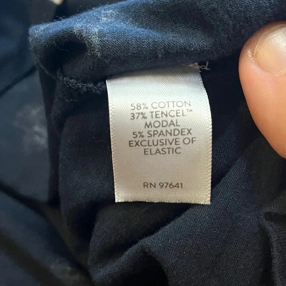 J Jill Sz S Navy Floral Smocked Peasant Blouse CottonTencel Keyhole Neckline - Picture 7 of 7